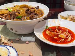 -老铺人家酒店(紫荆名流店)