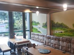 -菌海森林·非遗野生菌火锅(西山区滇池路摩根道店)