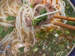 -云阿蛮云南生烫牛肉米线(奉贤路店)