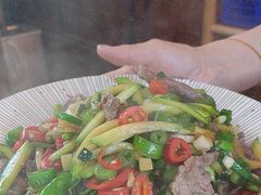 -头上红煨盐鸡·非遗院子餐厅