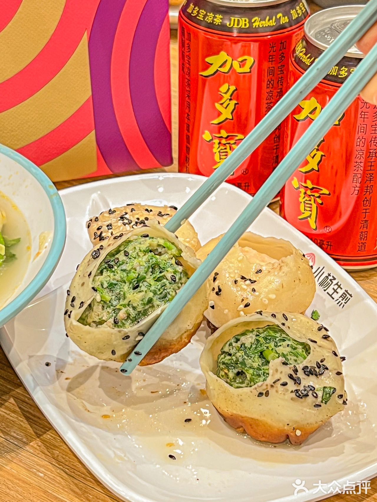 来小杨生煎，吃一口春天…  魔都囡囡看过来