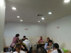 大堂-宝瑞门钉肉饼店