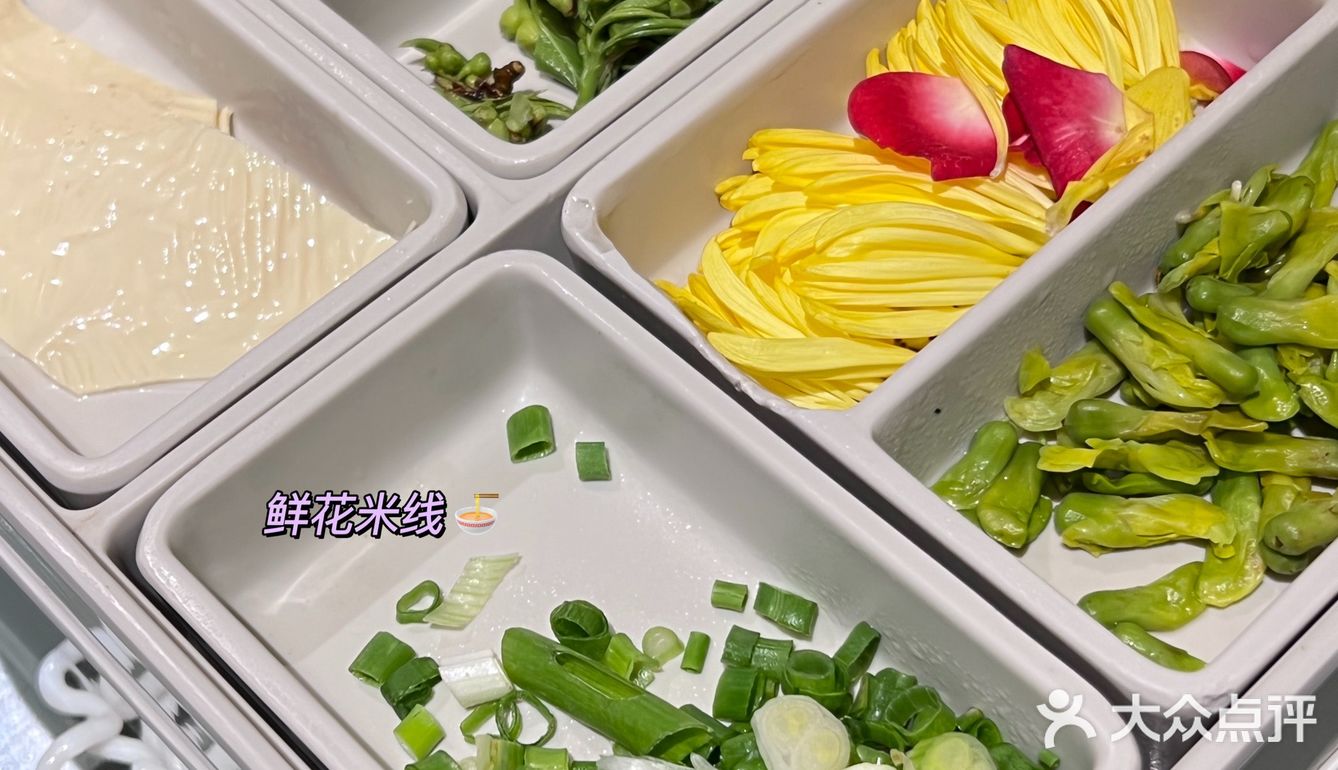 到昆明吃的第一顿米线 从92年开到现在的老店