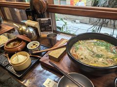 -银米·云南传统过桥米线(双廊黑金冠店)