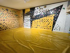 -问山MountQuest攀岩馆