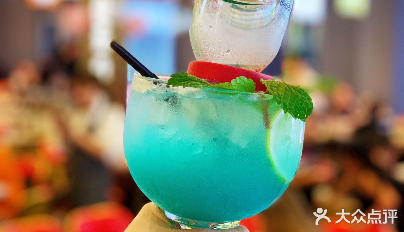 新鲜不隔夜 地址：开元路南段蓝天华庭1楼商铺