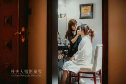 -艾米丽婚纱礼服