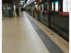 -螃蟹岬(地铁站)