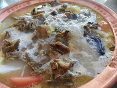 -阿婆情腊排骨火锅(金虹路店)