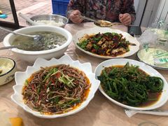 -洪霞餐馆