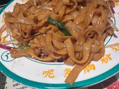 干炒牛河-西关明记肠粉·亚洲地标美食(北京路店)