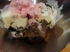 -汉江山料理级自助烤肉黑金冠(周口好吃城店)