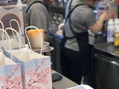-CoCo都可(银泰店)