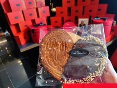 巧克力蝴蝶酥-Salon de The de Joel Robuchon(外滩18号店)