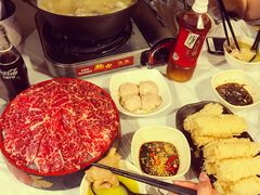 -鲜入围煮花胶鸡海鲜火锅