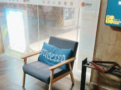 -YOGO优果密室逃脱(新佳丽广场店)