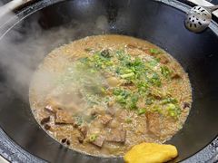基地野猪排骨-山妹子铁锅炖