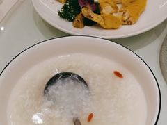 -沪华海鲜大酒楼(南汇店)