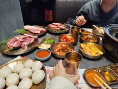 -草家酱蟹炭火烤肉店(珲春南路一店)
