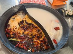 -鹿鸣山草本茶香火锅(园西路店)