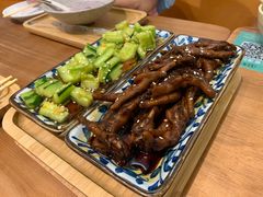 秘制卤小鸡脚-古乡居甜品(大信店)