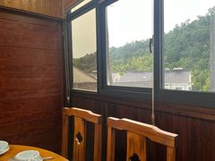 -芦茨金富饭庄·25年老字号·专做稻草鸡