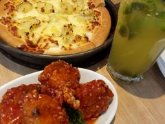 -必胜客(WOW中心城店)