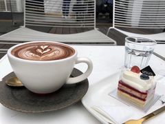 -UNI UNI(环亚凯瑟琳店)