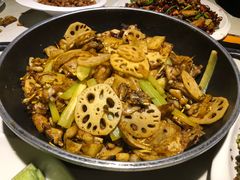 干锅牛蛙-蛙蛙叫干锅年代(簋街总店)