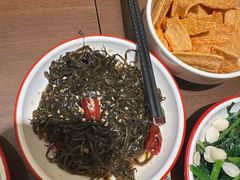 -顺溜·手工刀削面·黑金店(铜锣湾店)