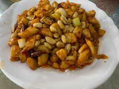 宫保鸡丁-川渝美食·烤鱼(背阴胡同店)