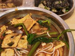 -柳州肥姨妈大骨螺蛳粉(万达中心店)