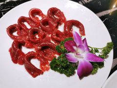 手切乳牛肉-秦宝雪花牛肉养生火锅(大兴九臻店)