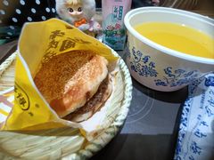 -穆得·老周家牛肉烧饼(普利街店)
