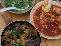 -大众跷脚牛肉馆·非遗传承单位(峨眉山店)