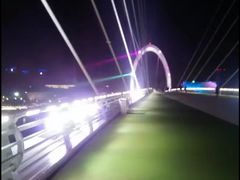 -南京眼步行桥
