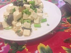 -闯关东东北农家菜(崂山石老人店)