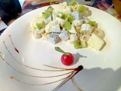 鲜果色拉-眼镜哥浦江夜宵大本营