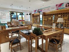 -宝丽眼镜(湖墅店)