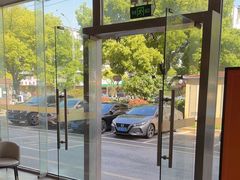 -怡莱精品酒店(苏州新区何山地铁站店)