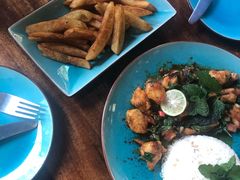 -蓝壁虎咖啡酒馆