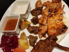 -Efes Turkish & Mediterranean Cuisine 艾菲斯餐厅(陆家嘴店)