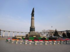 -人民防洪胜利纪念塔