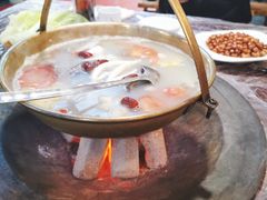 -江湖亮亮蒸虾大排档烤全羊清真(武汉总店)