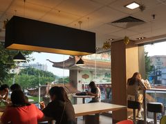 -麦当劳(龙洞店)