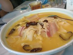 咸肉烧纸片笋-雀蓝川菜(星悦汇店)