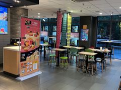 -麦当劳(松江南乐得来速店)