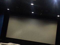 -和平影视娱乐城