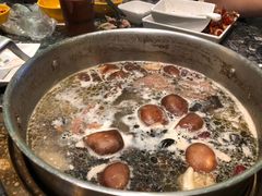 鸡汤火锅-一席地·本地鸡窝·杭帮鸡火锅(萧山银隆百货店)