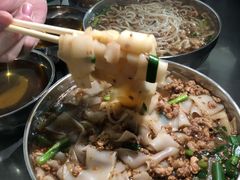 -正宗杨记普洱酸醋米线(总店)